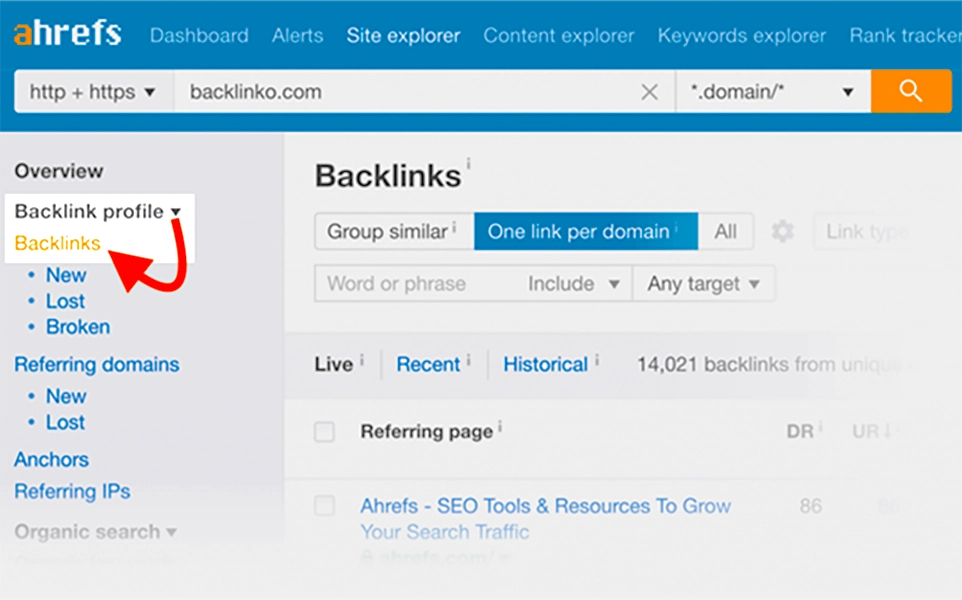 Vào mục Backlinks để kiểm tra tình trạng backlink của website